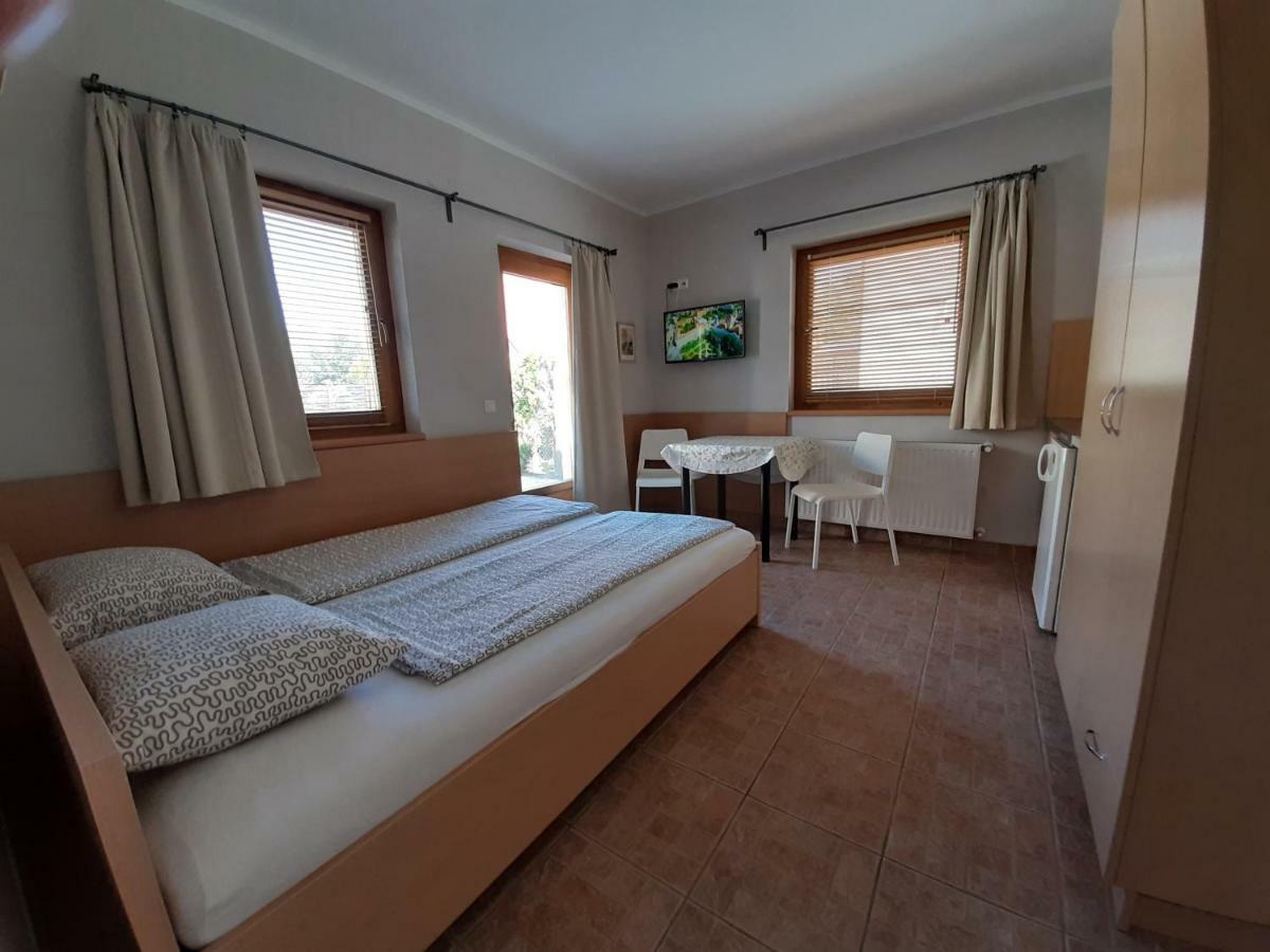 Familia Apartmanhaz Keszthely Exterior photo