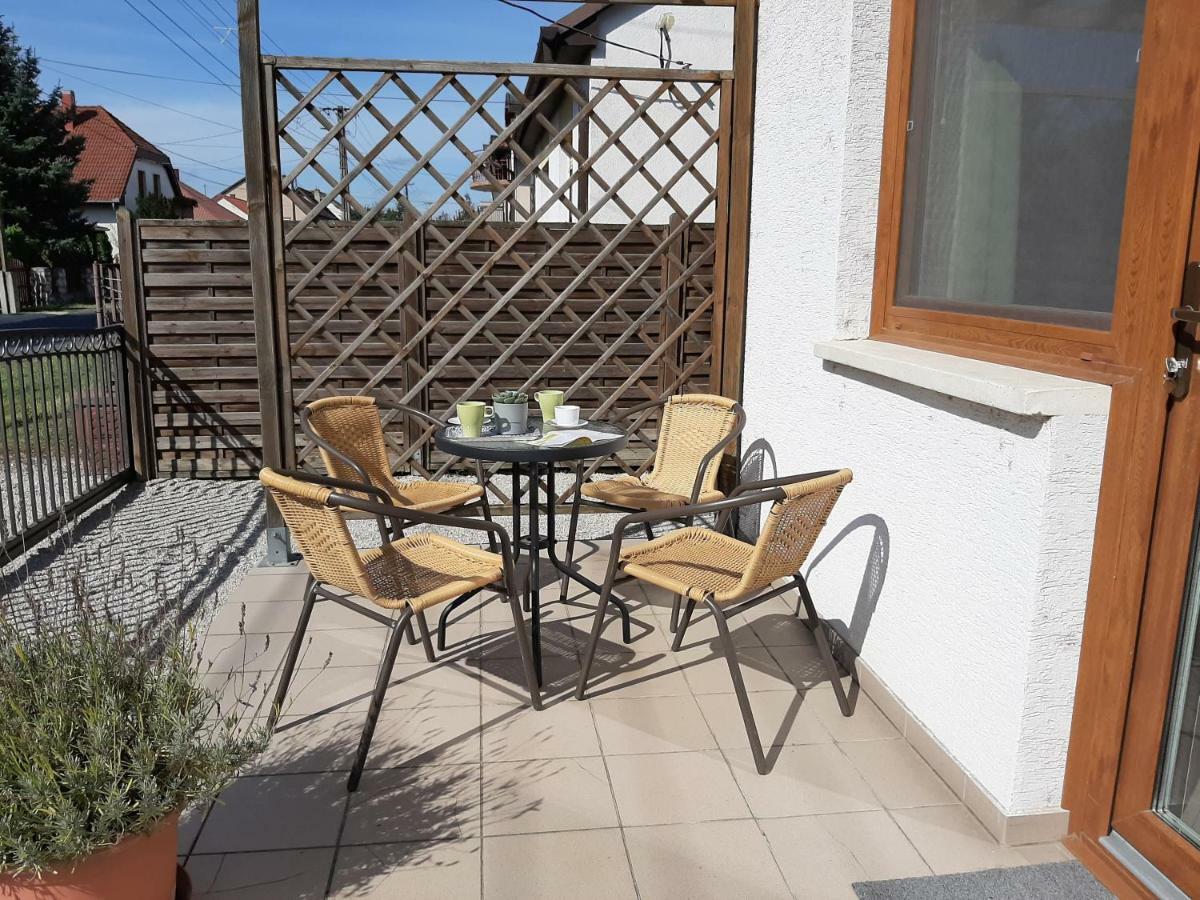 Familia Apartmanhaz Keszthely Exterior photo
