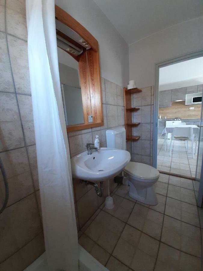 Familia Apartmanhaz Keszthely Exterior photo